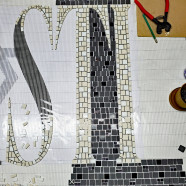 Tapis d’entrée en mosaïque, restaurant CASTI, Genève – 200x100cm – Grés cérame et pâtes de verre (détail, en atelier)