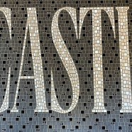 Tapis d’entrée en mosaïque, restaurant CASTI, Genève – 200x100cm – Grés cérame et pâtes de verre