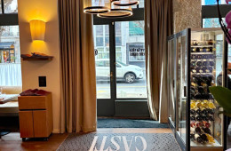 Tapis d’entrée en mosaïque, restaurant CASTI, Genève – 200x100cm – Grés cérame et pâtes de verre